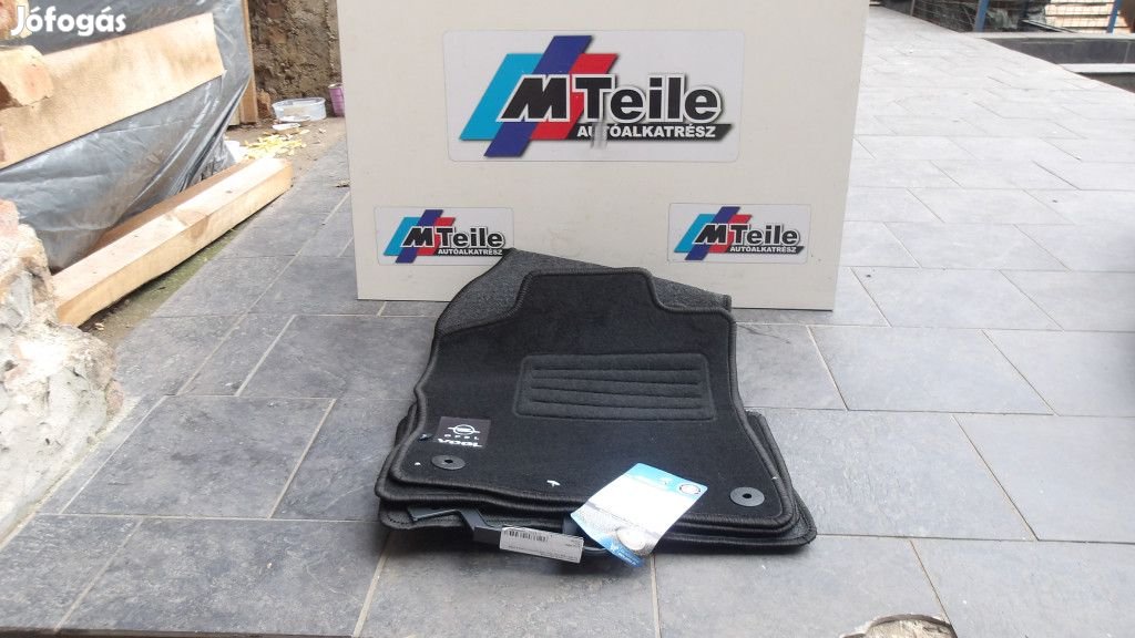 GYÁRI ÚJ OPEL ASTRA L SPORT TOURER SZŐNYEG SZETT